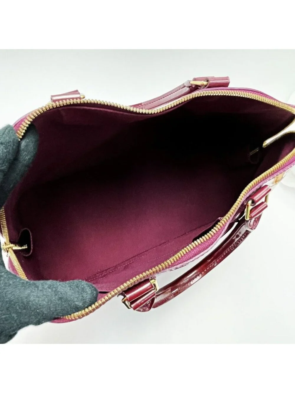 Louis Vuitton Vernis Alma GM Rouge Fauvist Padlock Key 2 - Picture 3 of 9